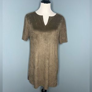 Dress Forum Faux Suede Olive Green Short Sleeve Shift Dress Size Small